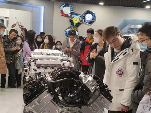 走進(jìn)紅旗展館,感悟紅色精神 文學(xué)院黨委開(kāi)展參觀(guān)紅旗文化展館及蔚山工廠(chǎng)學(xué)習(xí)教育實(shí)踐活動(dòng)